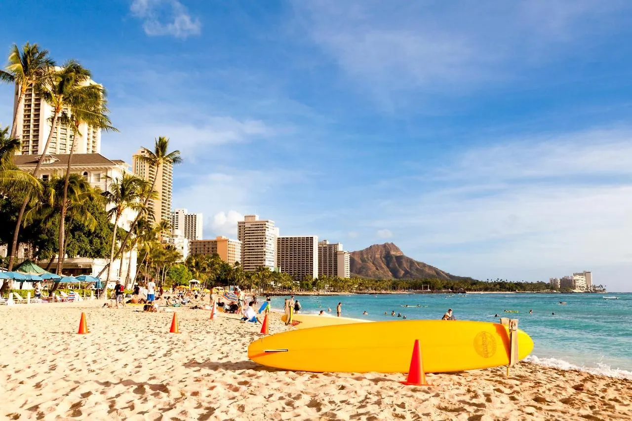 City & Ocean Views 1Br, Steps From Waikiki Beach & Free Parking! Honolulu 0*,